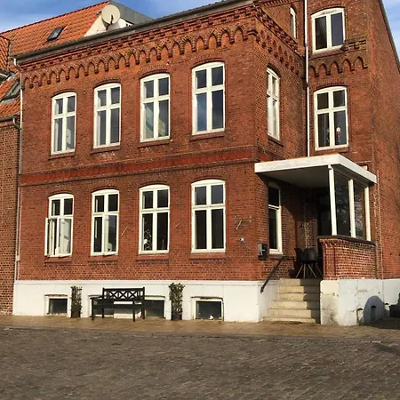 Tonders Bedste Udsigt Et Vaerelse Stue Spisestue Kokken Badevaerelse Lejlighed