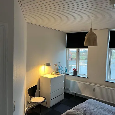 Lejlighed Tonders Bedste Udsigt Et Vaerelse Stue Spisestue Kokken Badevaerelse *